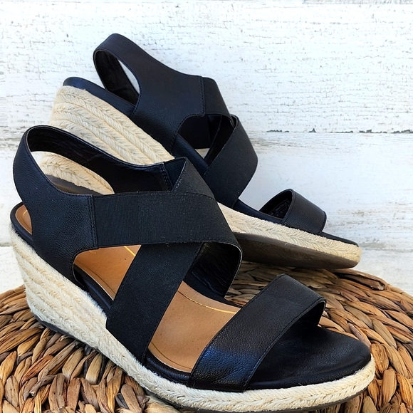 VIONIC TULUM AINSEIGH BLACK LEATHER AND ESPADRILLE WEDGE SANDALS - Picture 6 of 9